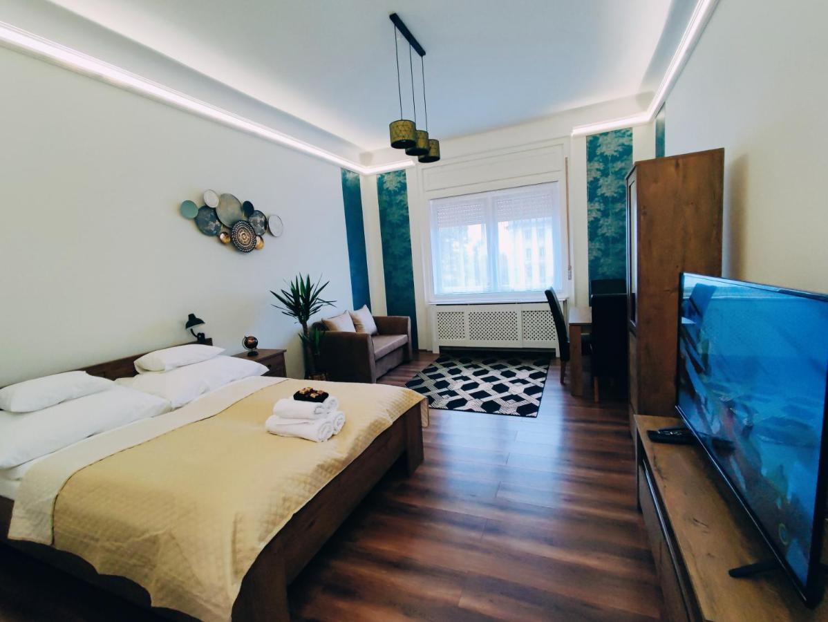 Central Palace Apartman 데브레첸 외부 사진