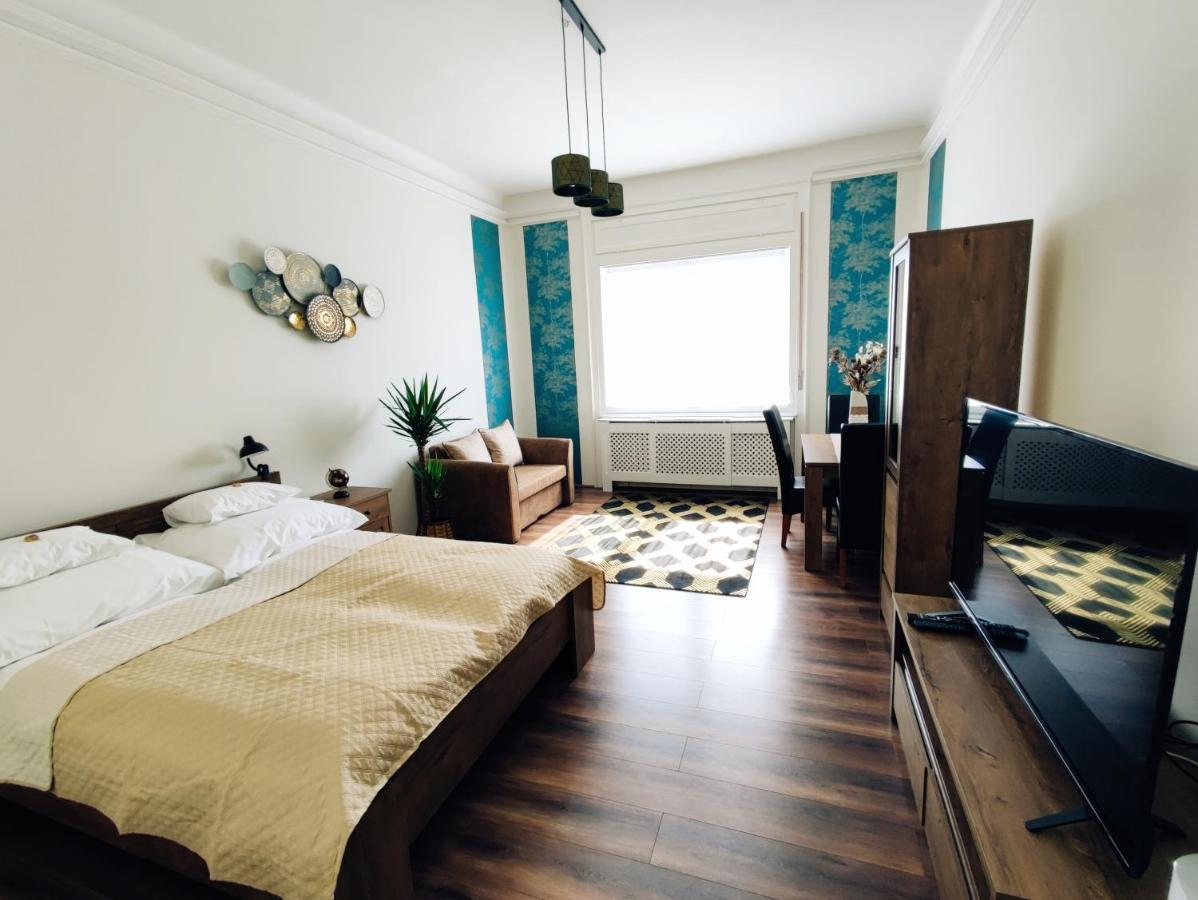 Central Palace Apartman 데브레첸 외부 사진